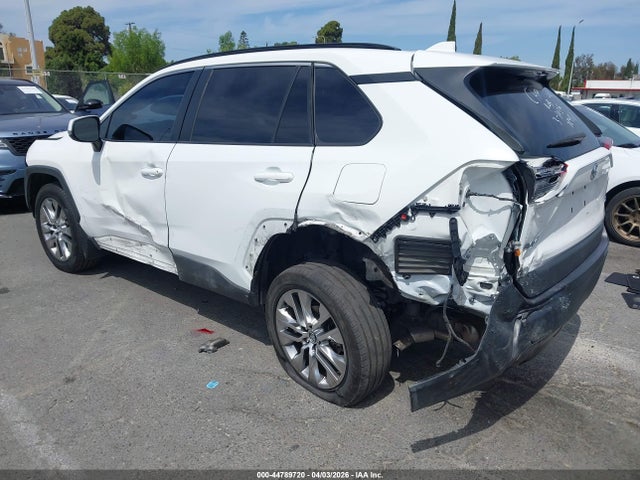 2T3C1RFV7LW076106 Toyota Rav4 Xle Premium