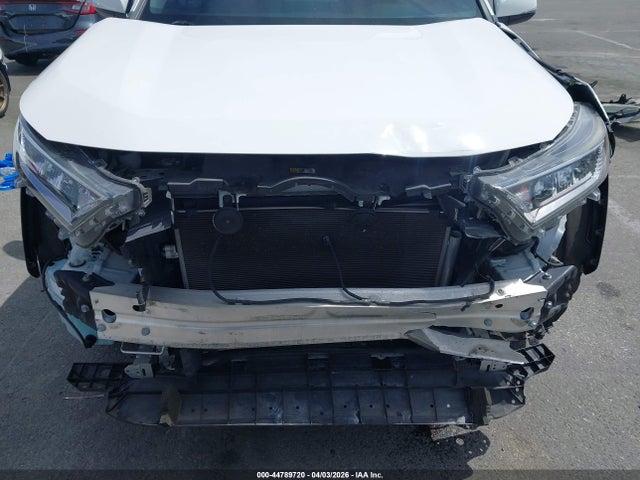 2T3C1RFV7LW076106 Toyota Rav4 Xle Premium