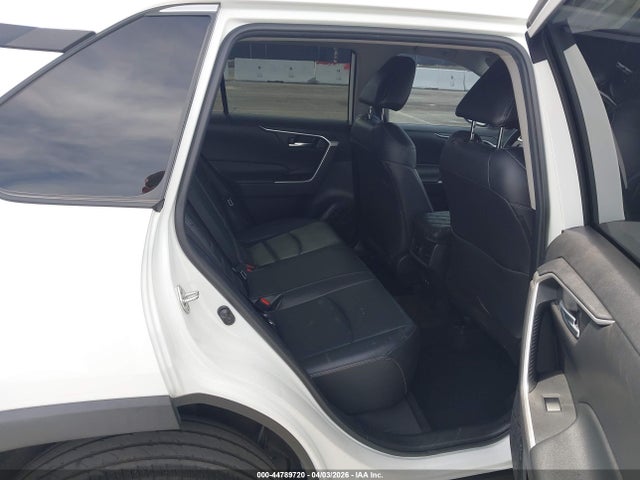 2T3C1RFV7LW076106 Toyota Rav4 Xle Premium