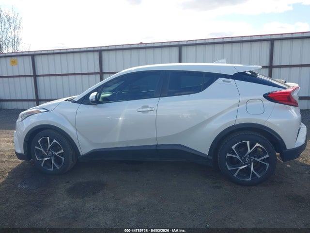 NMTKHMBX8JR021260 Toyota C-hr Xle Premium