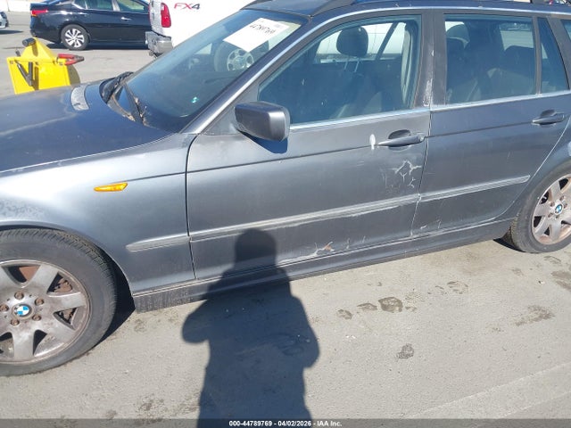 44789769 :رقم المزاد ، WBAAX13433PJ00526 vin ، 2003 Bmw 325it مزاد بيع