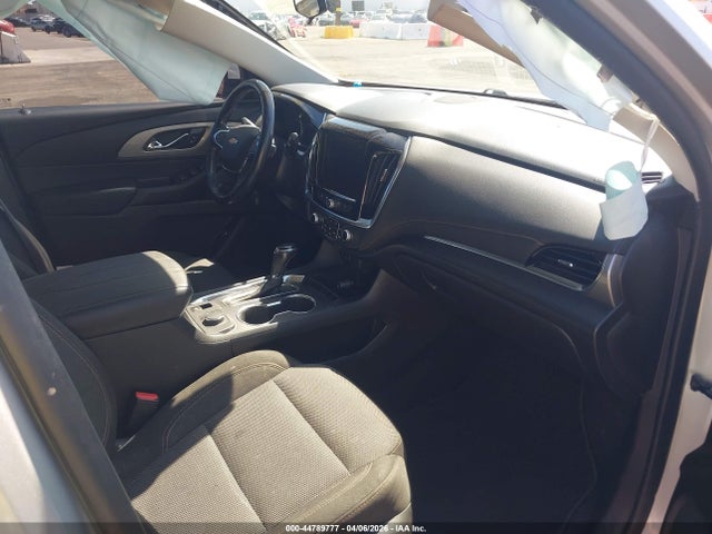 1GNERGKW4KJ241974 Chevrolet Traverse 1lt