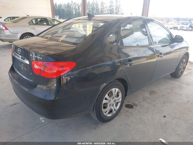 2010 HYUNDAI ELANTRA KMHDU4AD8AU990108 Photo 3