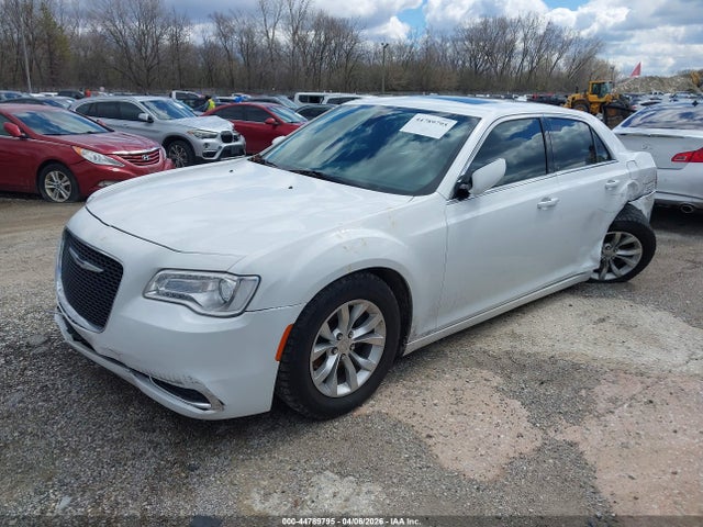 2016 Chrysler 300 Limited მანქანა იყიდება აუქციონზე, vin: 2C3CCAAG4GH243259, აუქციონის ნომერი: 44789795