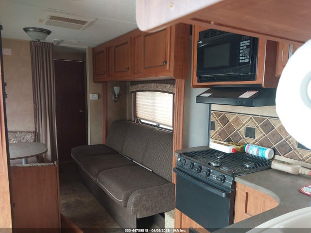 44789818 :رقم المزاد ، 1UJBJ0BP5C18D0242 vin ، 2012 Jayco Jfl مزاد بيع