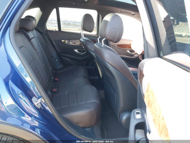 2017 Mercedes-benz Glc 300 4matic მანქანა იყიდება აუქციონზე, vin: WDC0G4KBXHF119310, აუქციონის ნომერი: 44789819