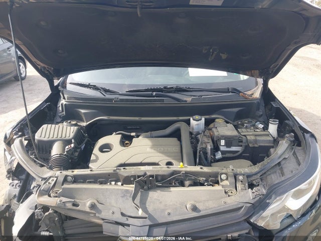 2GNAXJEV8J6143126 Chevrolet EQUINOX LT