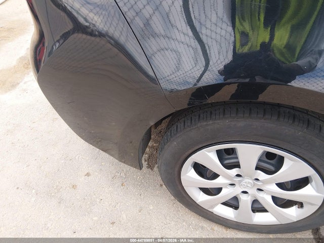 5YFB4MDE7RP105311 Toyota COROLLA LE