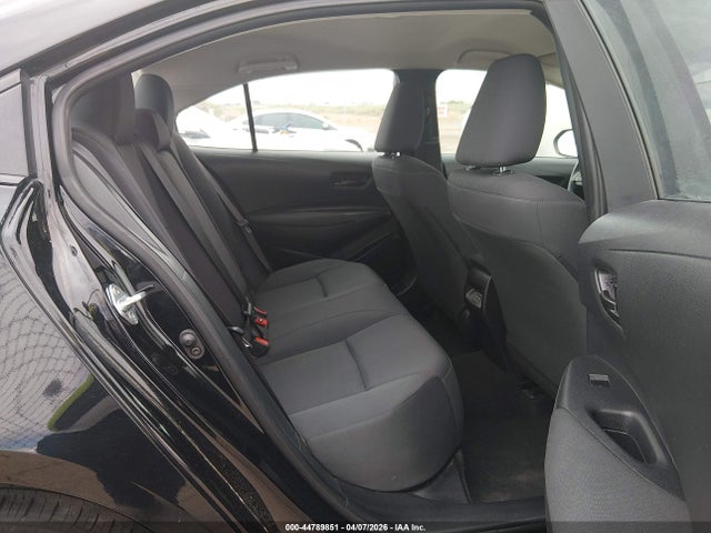 5YFB4MDE7RP105311 Toyota COROLLA LE