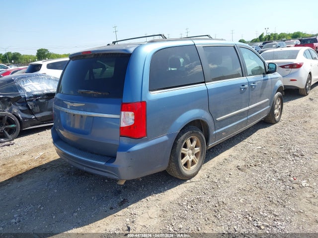 Продажа на аукционе авто 2011 Chrysler Town & Country Touring-l, vin: 2A4RR8DG2BR702715, номер лота: 44789856