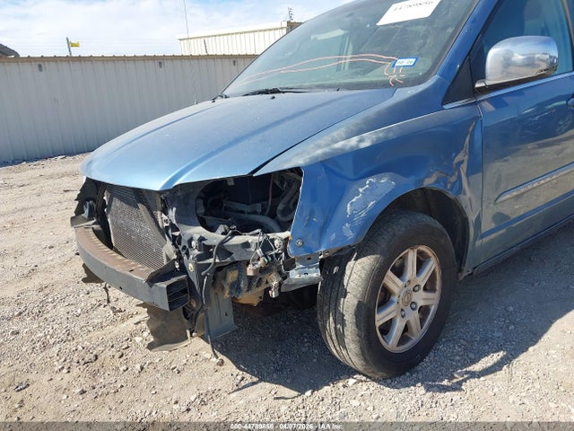 Продажа на аукционе авто 2011 Chrysler Town & Country Touring-l, vin: 2A4RR8DG2BR702715, номер лота: 44789856