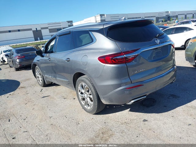 44789888 :رقم المزاد ، 5GAERDKW9LJ136356 vin ، 2020 Buick Enclave Fwd Avenir مزاد بيع