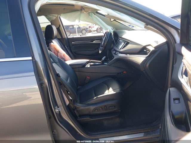 44789888 :رقم المزاد ، 5GAERDKW9LJ136356 vin ، 2020 Buick Enclave Fwd Avenir مزاد بيع