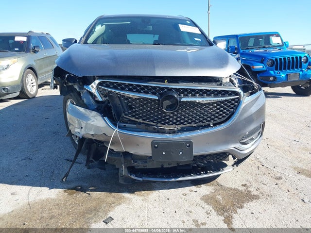 44789888 :رقم المزاد ، 5GAERDKW9LJ136356 vin ، 2020 Buick Enclave Fwd Avenir مزاد بيع