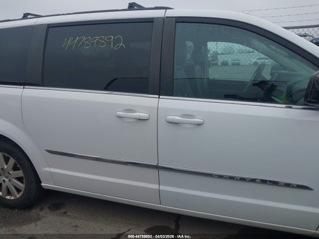Продаж на аукціоні авто 2016 Chrysler Town & Country Touring, vin: 2C4RC1BG8GR238208, номер лоту: 44789892