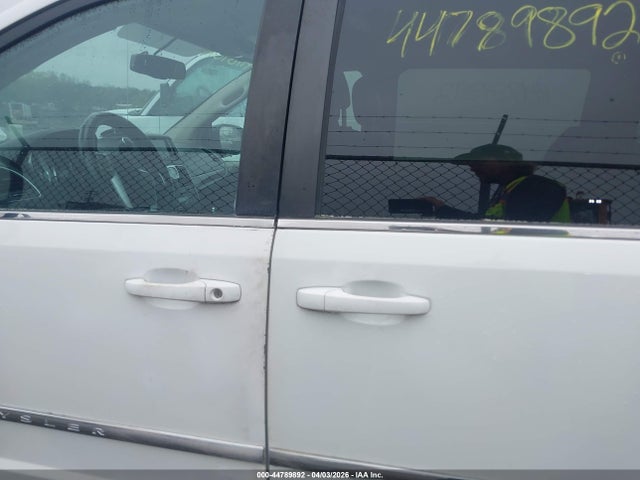 Продаж на аукціоні авто 2016 Chrysler Town & Country Touring, vin: 2C4RC1BG8GR238208, номер лоту: 44789892