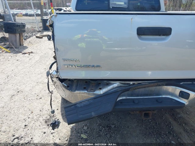 2011 Toyota Tacoma Base V6 მანქანა იყიდება აუქციონზე, vin: 3TMLU4EN6BM057185, აუქციონის ნომერი: 44789944