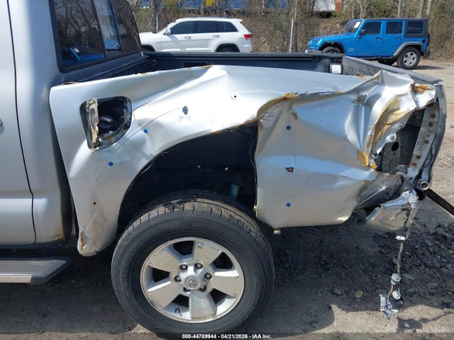 2011 Toyota Tacoma Base V6 მანქანა იყიდება აუქციონზე, vin: 3TMLU4EN6BM057185, აუქციონის ნომერი: 44789944
