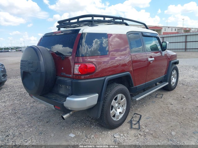2010 Toyota Fj Cruiser მანქანა იყიდება აუქციონზე, vin: JTEZU4BF5AK008956, აუქციონის ნომერი: 44789970