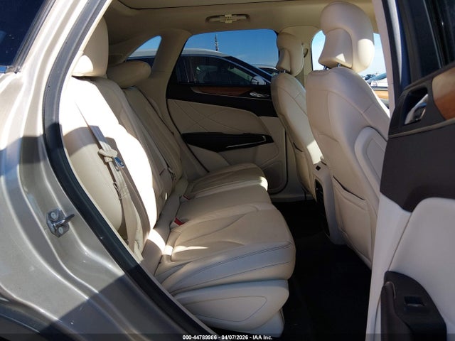 44789986 :رقم المزاد ، 5LMCJ1A91FUJ37357 vin ، 2015 Lincoln Mkc مزاد بيع