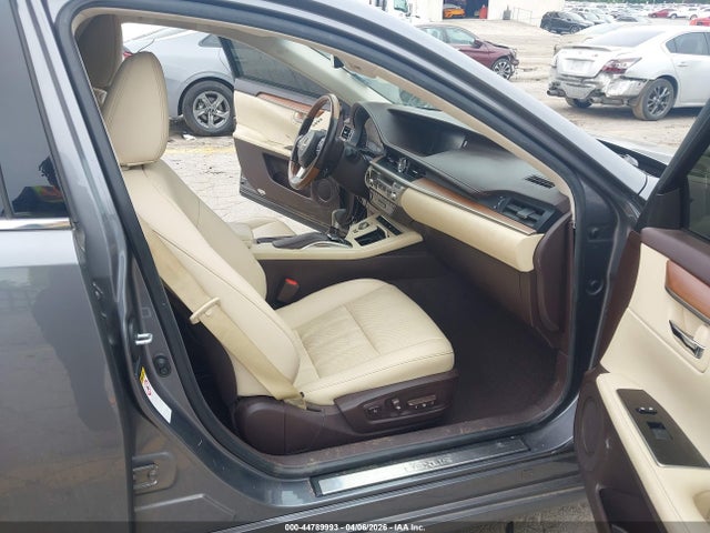 44789993 :رقم المزاد ، JTHBW1GG2J2185463 vin ، 2018 Lexus Es 300h مزاد بيع