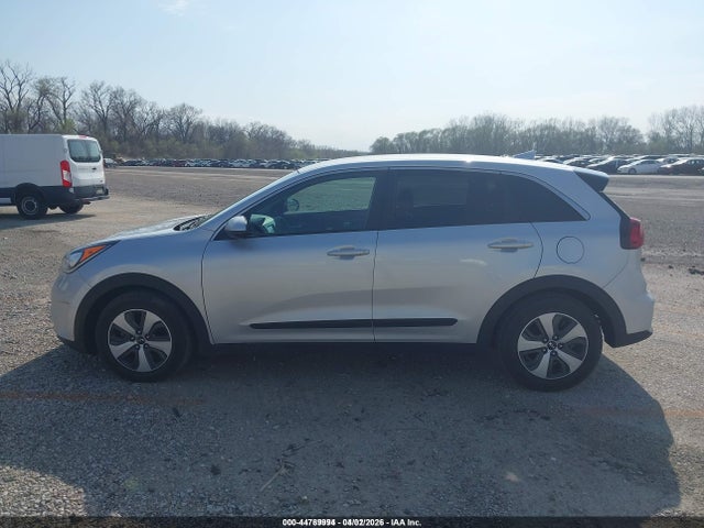 KNDCB3LC7J5132398 KIA NIRO FE