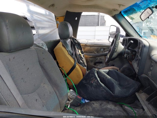 Продаж на аукціоні авто 2005 Chevrolet Silverado 3500 Chassis Work Truck, vin: 1GBJC34U65E244485, номер лоту: 44790013