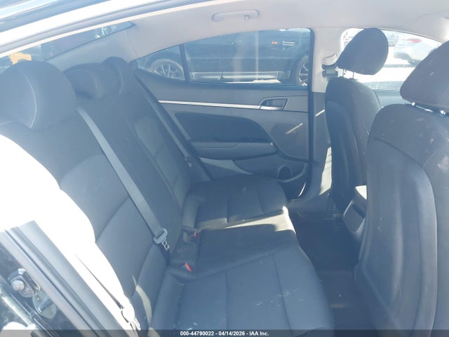 5NPD84LF1JH396221 Hyundai ELANTRA SEL