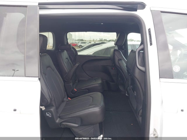 2026 CHRYSLER PACIFICA 2C4RC1BG1TR226430 Photo 7