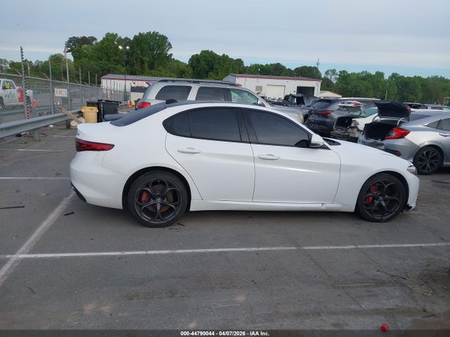 Auction sale of the 2018 Alfa Romeo Giulia Ti Sport, vin: ZARFAEEN0J7571771, lot number: 44790044
