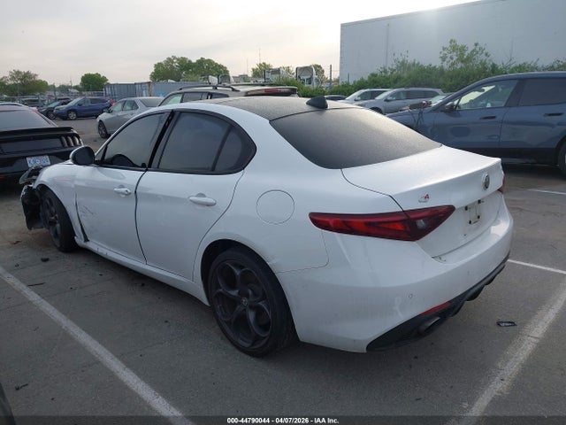 Auction sale of the 2018 Alfa Romeo Giulia Ti Sport, vin: ZARFAEEN0J7571771, lot number: 44790044
