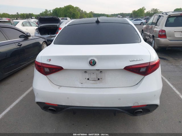 Auction sale of the 2018 Alfa Romeo Giulia Ti Sport, vin: ZARFAEEN0J7571771, lot number: 44790044