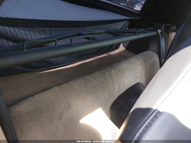 44790055 :رقم المزاد ، 1G1YY22G215122714 vin ، 2001 Chevrolet Corvette مزاد بيع