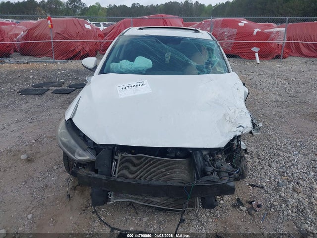 5NPD84LF3JH252850 Hyundai Elantra Value Edition