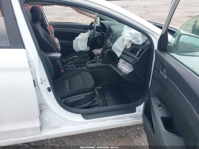 5NPD84LF3JH252850 Hyundai Elantra Value Edition