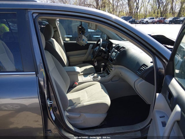 Продаж на аукціоні авто 2013 Toyota Highlander Base Plus V6, vin: 5TDZK3EH7DS136596, номер лоту: 44790061