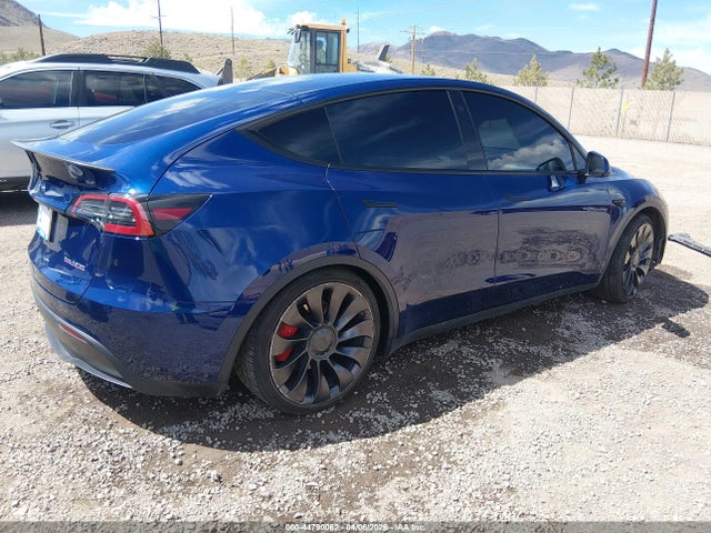 44790062 :رقم المزاد ، 7SAYGDEF5NF393590 vin ، 2022 Tesla Model Y Performance Dual Motor All-wheel Drive مزاد بيع