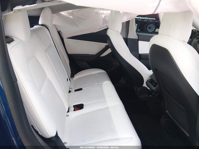 44790062 :رقم المزاد ، 7SAYGDEF5NF393590 vin ، 2022 Tesla Model Y Performance Dual Motor All-wheel Drive مزاد بيع