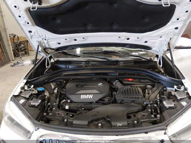 WBXHT3C30GP884656 BMW X1 Xdrive28i