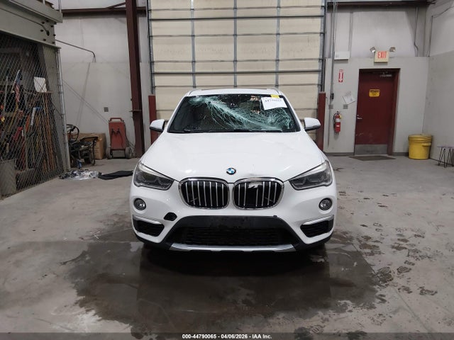 WBXHT3C30GP884656 BMW X1 Xdrive28i
