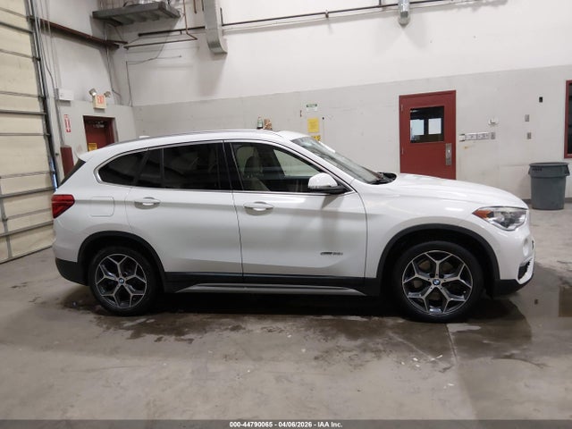 WBXHT3C30GP884656 BMW X1 Xdrive28i