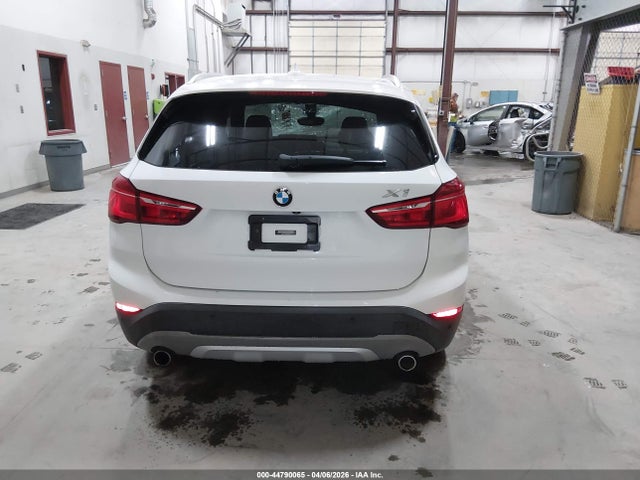 WBXHT3C30GP884656 BMW X1 Xdrive28i