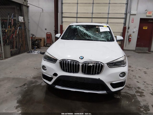 WBXHT3C30GP884656 BMW X1 Xdrive28i