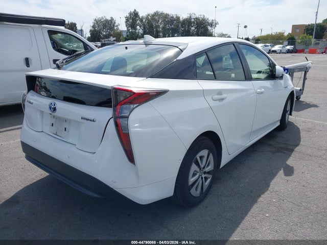 JTDKARFU5J3056911 Toyota Prius Three