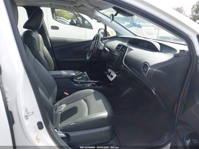JTDKARFU5J3056911 Toyota Prius Three