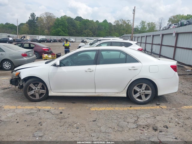 Aukcja sprzedaży 2014 Toyota Camry Se, vin: 4T1BF1FK5EU356493, numer aukcji: 44790083