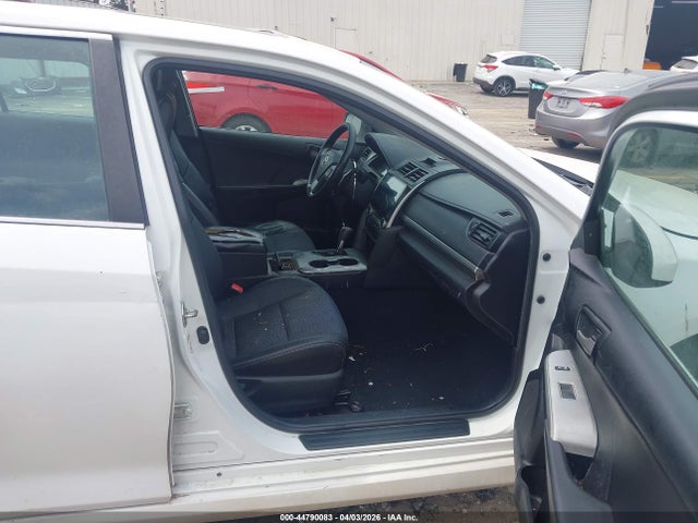 Aukcja sprzedaży 2014 Toyota Camry Se, vin: 4T1BF1FK5EU356493, numer aukcji: 44790083