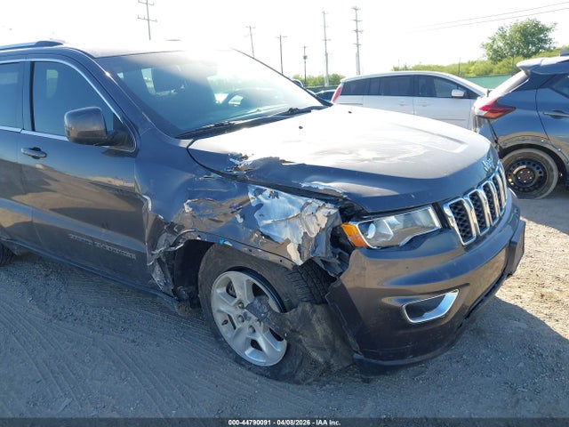 1C4RJEAG2HC616970 Jeep Grand Cherokee Laredo 4x2