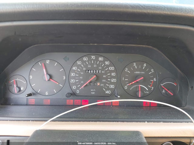 1994 Volvo 940 მანქანა იყიდება აუქციონზე, vin: yv1jw8613r1098251, აუქციონის ნომერი: 44790095