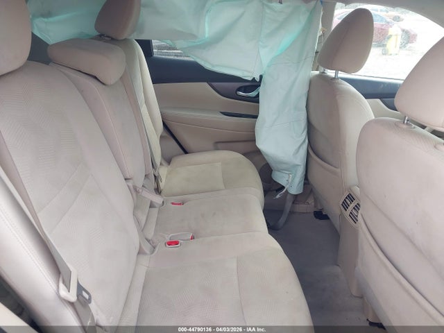 5N1AT2ML1FC794926 Nissan ROGUE SV